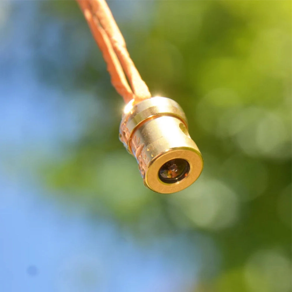 Herzkohärenz Kristallwirbel® Schmuckanhänger „Gold-Magie“ Bronze-Gold | Amethyst und Nuummit