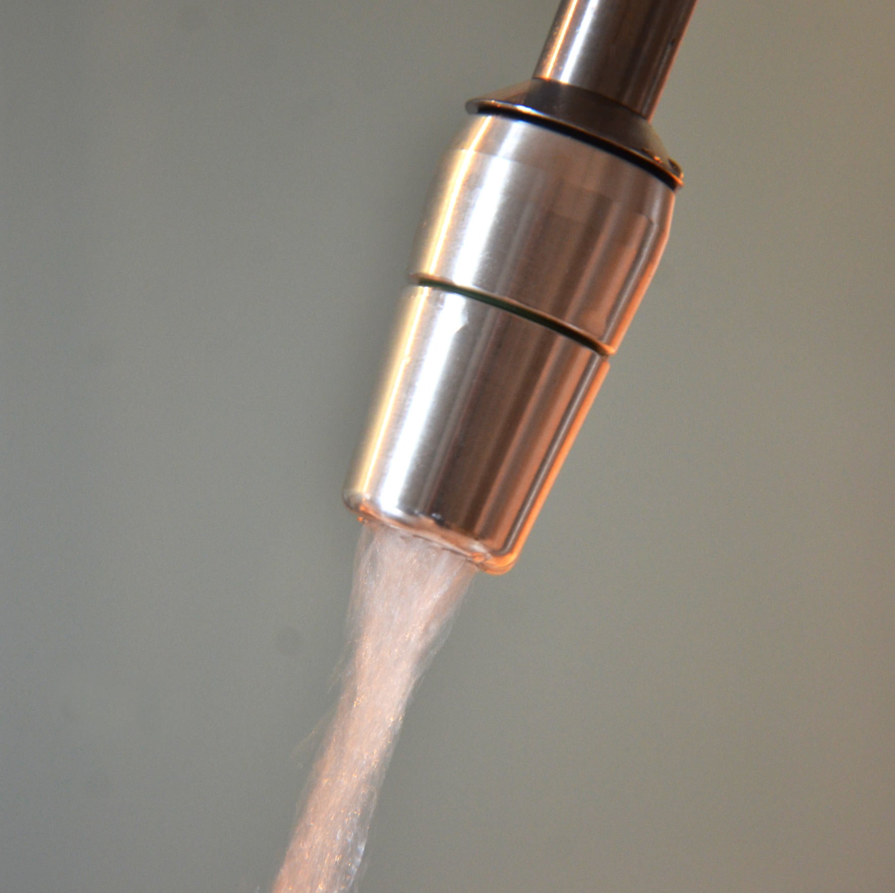 Okato® Style countertop filter | Pollutant and germ filtration for tap water