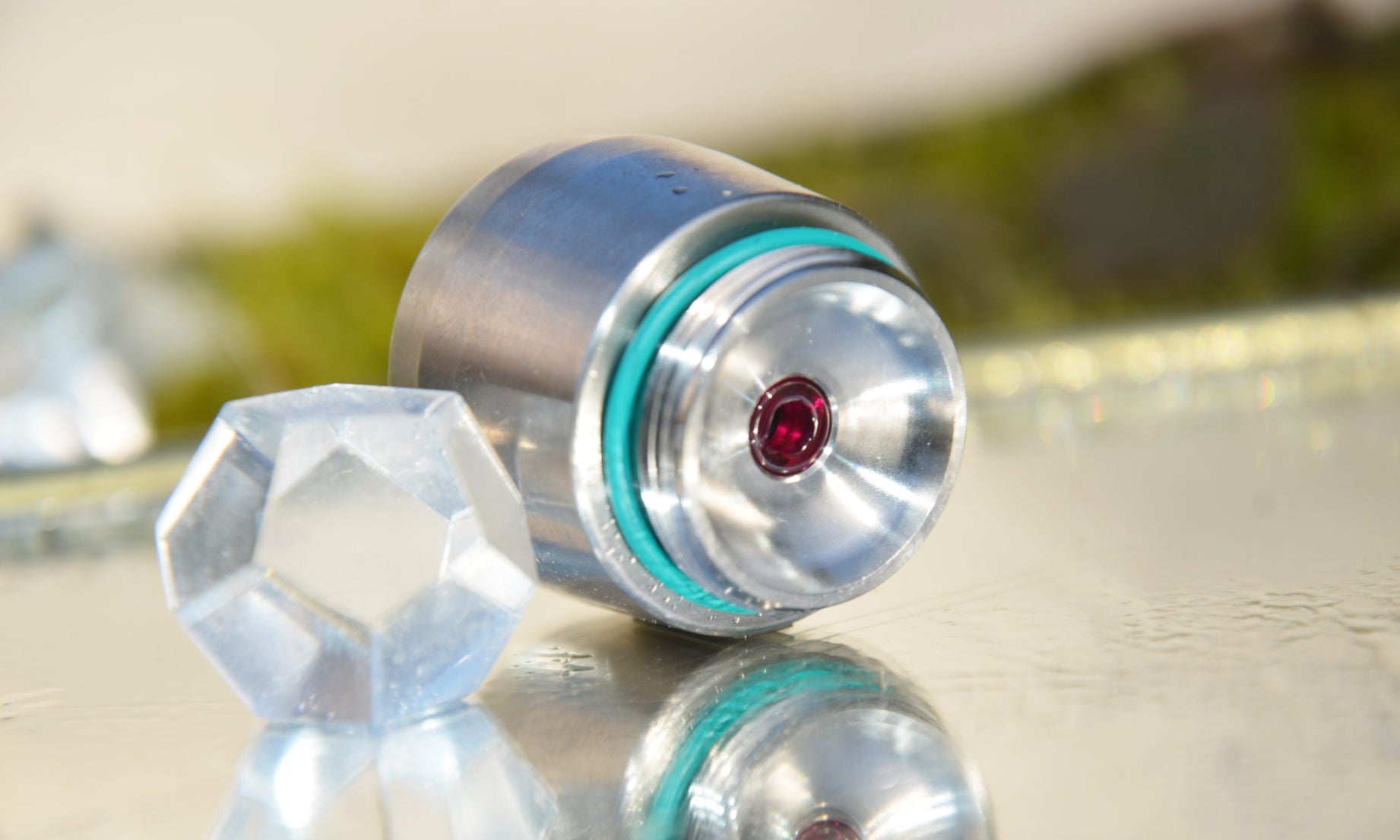 Kristwallwirbel® ToneOne Titan "Phoenix Flow" | Edelshungit - Rubin